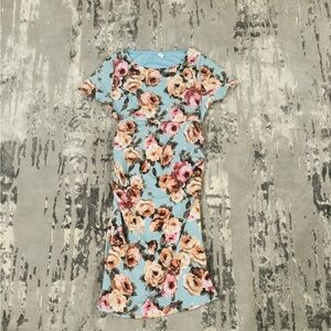 Pink Blush Blue and Pink Short Sleeve Maternity Dress Size Large